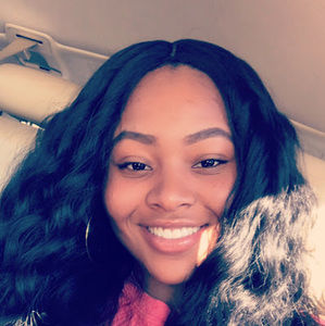 Meet your Posher, Nia